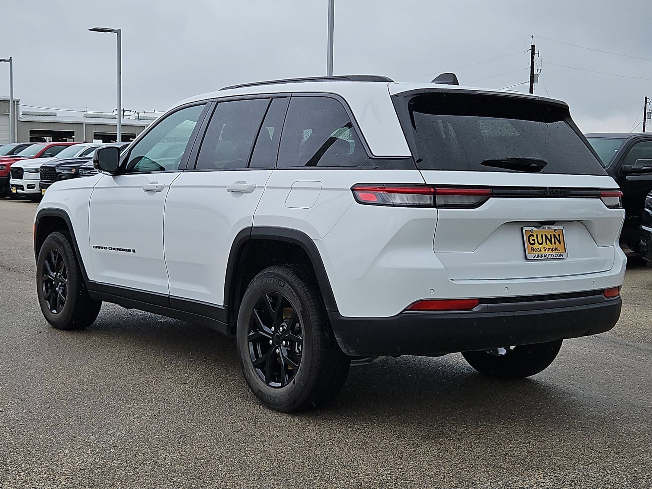 New 2026 Jeep Grand Cherokee Altitude RWD image 5