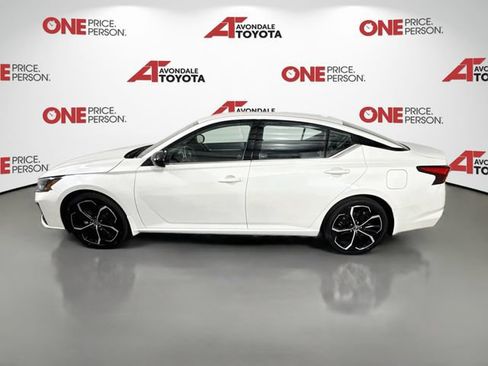 Used 2023 Nissan Altima 2.5 SR FWD image 4