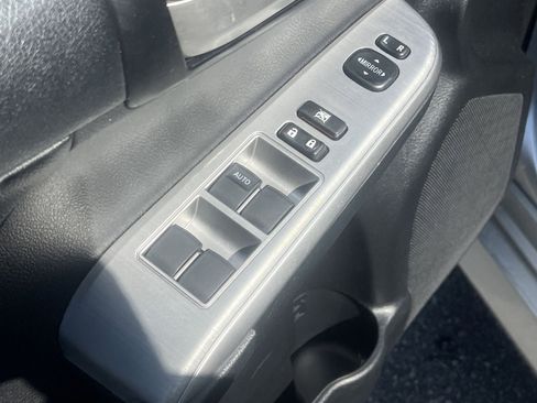 Used 2014 Toyota Camry SE image 14