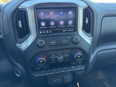 Used 2020 Chevrolet Silverado 1500 LT w/ Texas Edition image 15