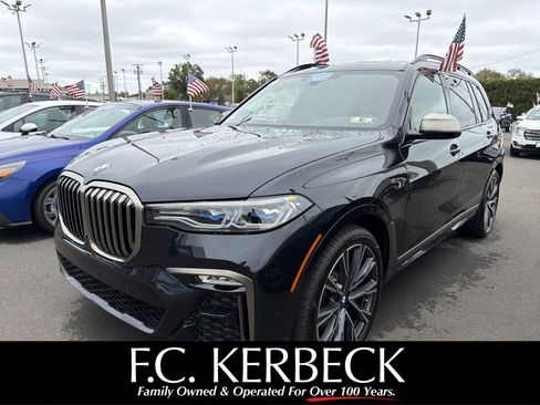 Used 2022 BMW X7 M50i w/ Cold Weather Package image 1