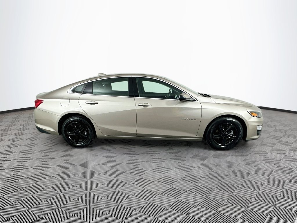 Used 2024 Chevrolet Malibu LT FWD image 12