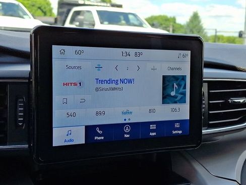 Certified 2022 Ford Explorer XLT w/ Equipment Group 202A AWD/4WD image 20