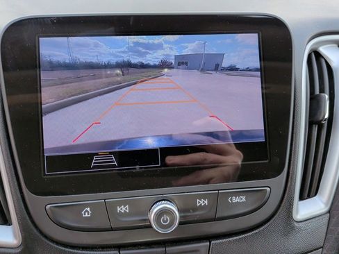 Used 2023 Chevrolet Malibu LT image 23