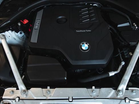 Used 2024 BMW 430i Coupe w/ Convenience Package image 30