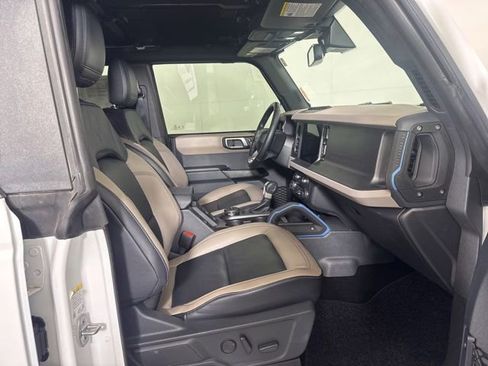 Used 2024 Ford Bronco Wildtrak AWD/4WD image 4