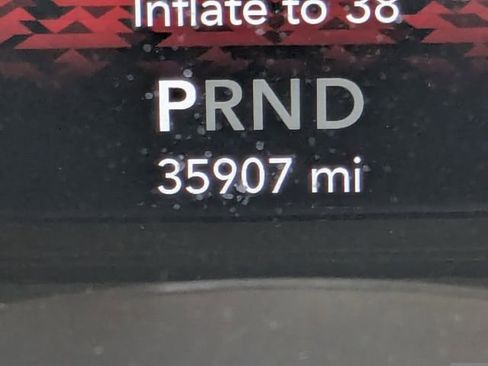 Used 2022 Jeep Wrangler Unlimited Sahara image 26