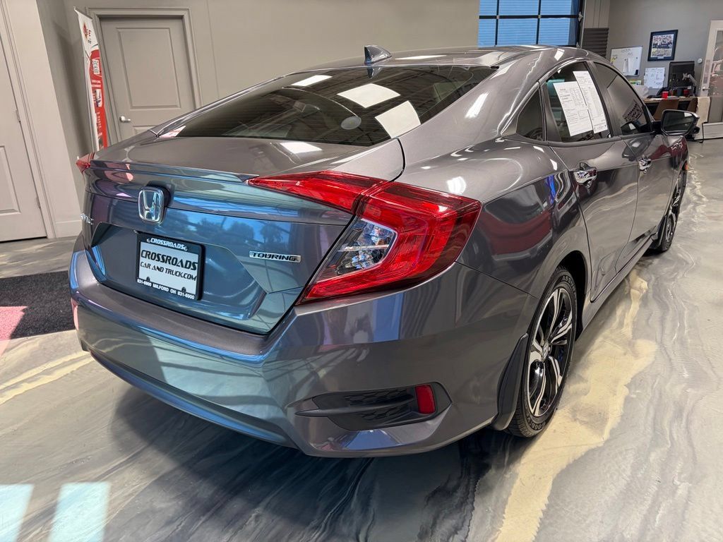 Used 2018 Honda Civic Touring image 31