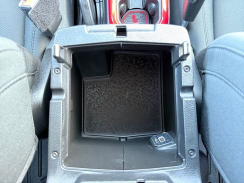 Used 2021 Jeep Gladiator Sport image 31