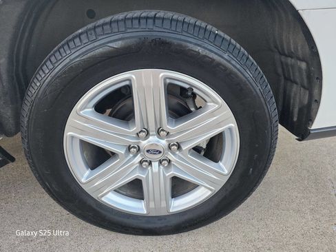 Used 2020 Ford Expedition Max XLT w/ Equipment Group 202A image 28