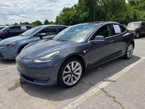 Used 2019 Tesla Model 3 Standard Range Plus RWD image 1