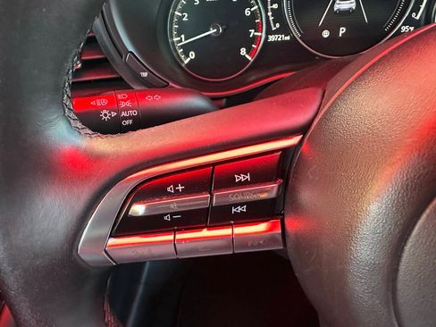Used 2020 MAZDA MAZDA3 AWD Hatchback w/ Preferred Pkg image 28