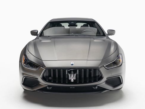 Used 2022 Maserati Ghibli Trofeo image 5