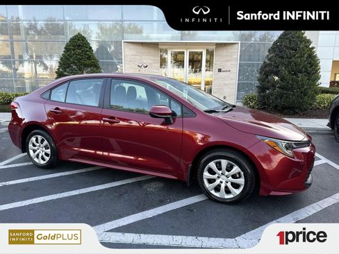 Used 2026 Toyota Corolla LE image 1