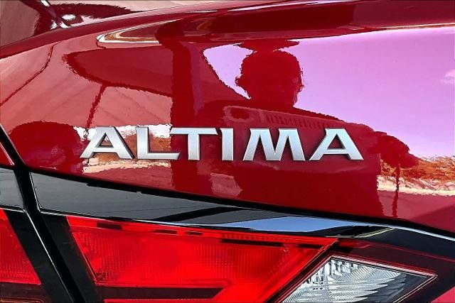 Certified 2025 Nissan Altima 2.5 SR w/ SR Premium Package AWD/4WD image 10