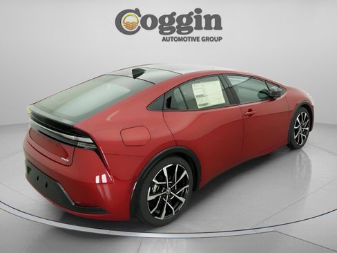 New 2026 Toyota Prius Plug-In Hybrid image 17