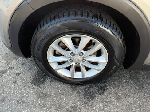 Used 2016 Kia Sorento AWD w/ LX Convenience Package image 4