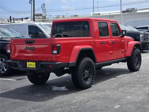 Used 2024 Jeep Gladiator Sport AWD/4WD image 8