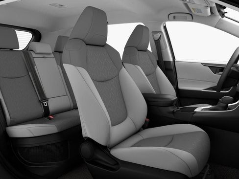 New 2025 Toyota RAV4 XLE image 20