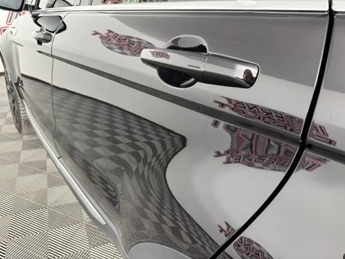 Used 2013 Land Rover Range Rover Evoque Prestige image 28