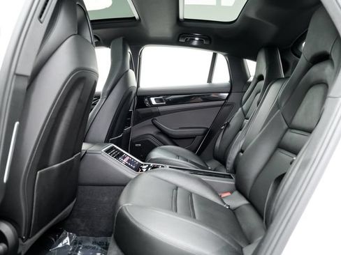 Used 2019 Porsche Panamera 4 AWD/4WD image 26