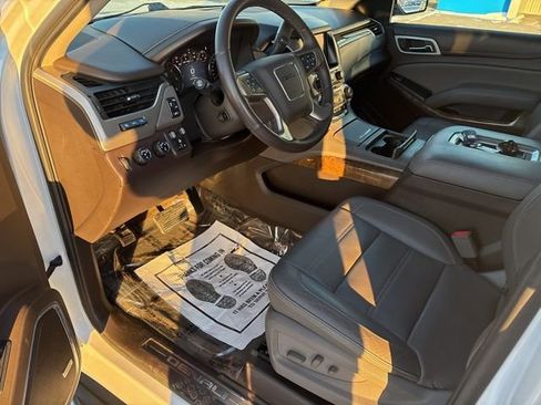 Used 2016 GMC Yukon Denali w/ Open Road Package image 9