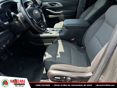 Used 2020 Chevrolet Traverse LT FWD image 17