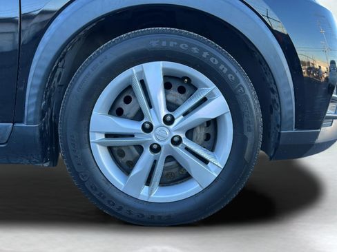 Used 2020 Nissan Kicks S FWD image 25
