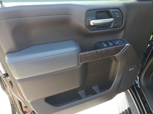 Used 2019 GMC Sierra 1500 Denali w/ Denali Ultimate Package image 8