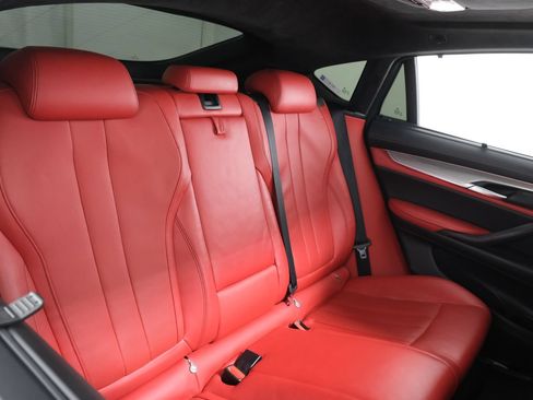 Used 2016 BMW X6 M AWD/4WD image 38