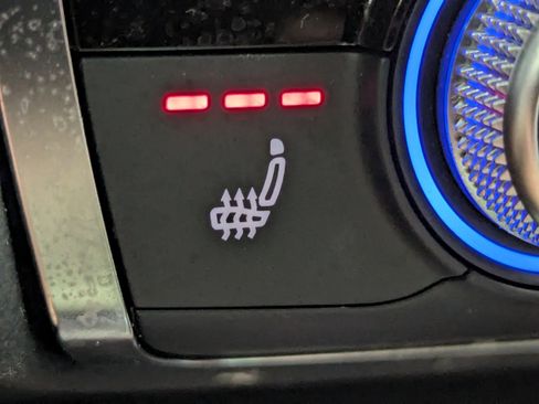 Certified 2024 Audi Q3 2.0T Premium Plus w/ Premium Plus Package image 19