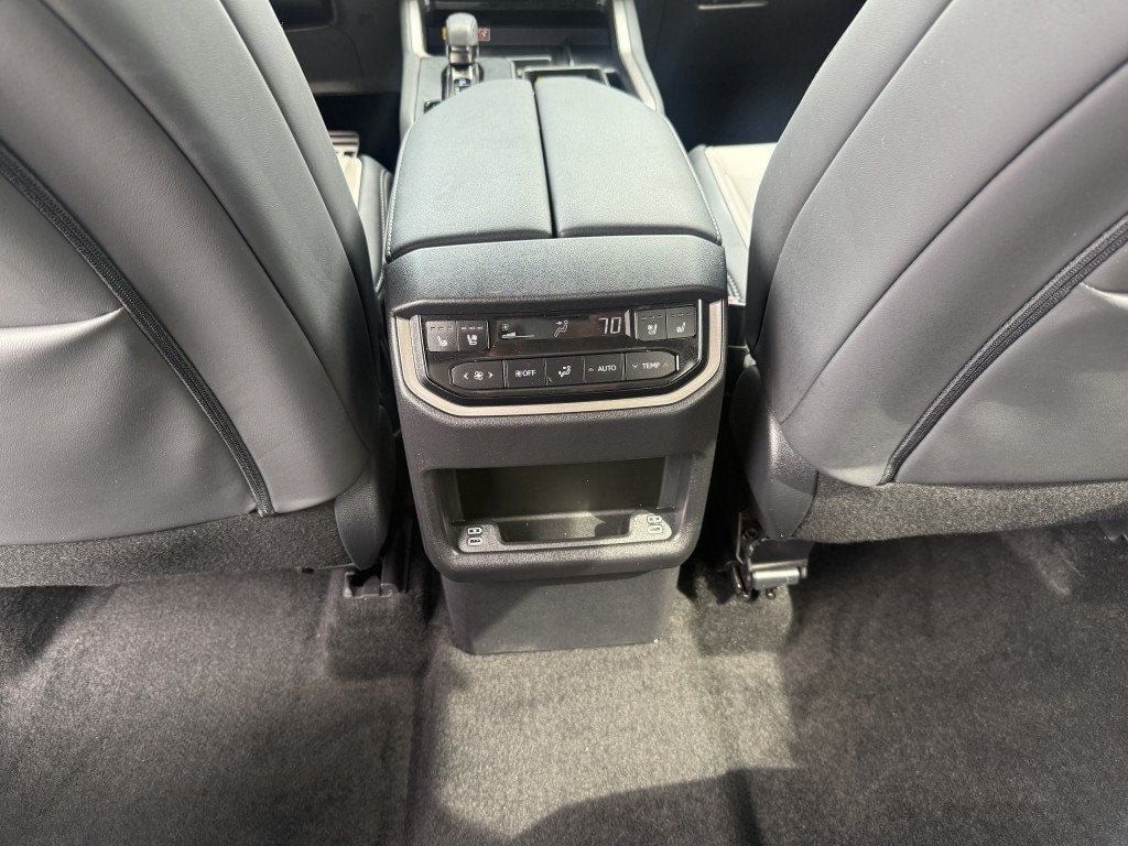 Used 2026 Lexus TX 500h AWD w/ Technology Package image 26