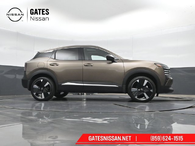 Certified 2026 Nissan Kicks SR w/ SR Premium Package AWD/4WD image 37