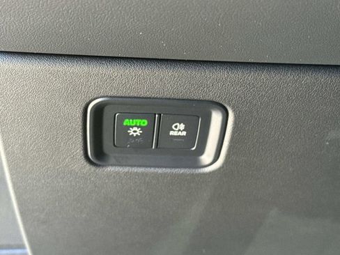 New 2025 Porsche Macan Turbo Electric image 22