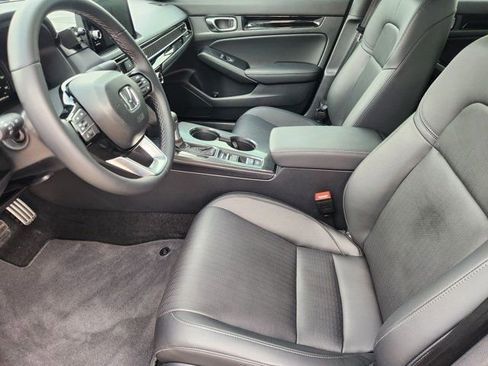 Used 2026 Honda Civic Sport Touring image 4