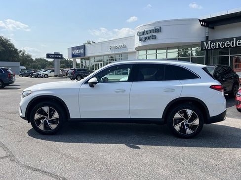 Used 2024 Mercedes-Benz GLC 300 4MATIC image 2