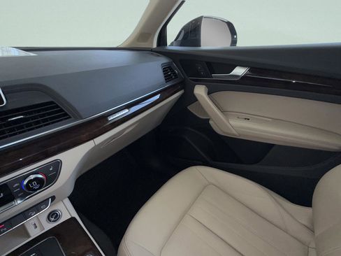 Used 2020 Audi Q5 Prestige image 41