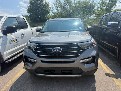 Certified 2023 Ford Explorer XLT w/ Equipment Group 202A AWD/4WD image 2