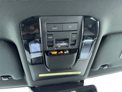 Used 2024 Lexus GX 550 image 35