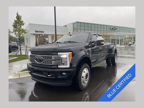 Used 2019 Ford F450 Platinum w/ Platinum Ultimate Package AWD/4WD image 1