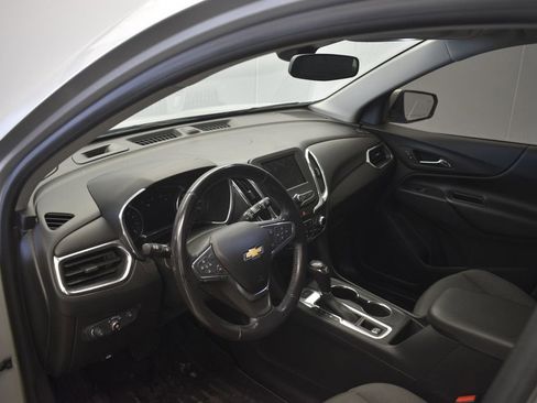 Used 2020 Chevrolet Equinox LT image 34