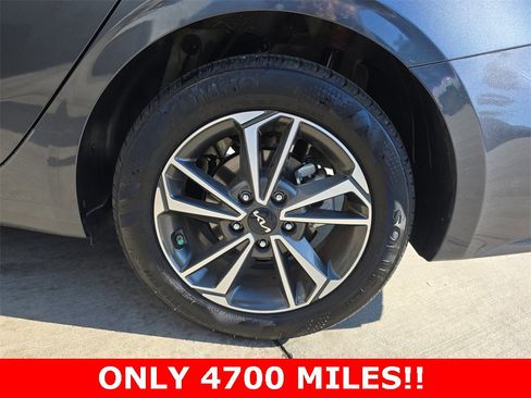 Used 2024 Kia Forte LXS w/ LXS Technology Package image 34