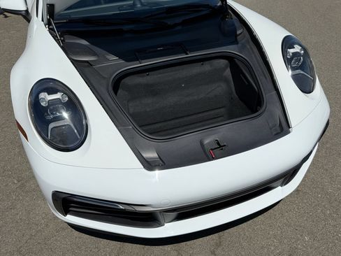 Certified 2021 Porsche 911 Carrera RWD image 33