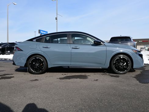 New 2026 Nissan Sentra SR image 5