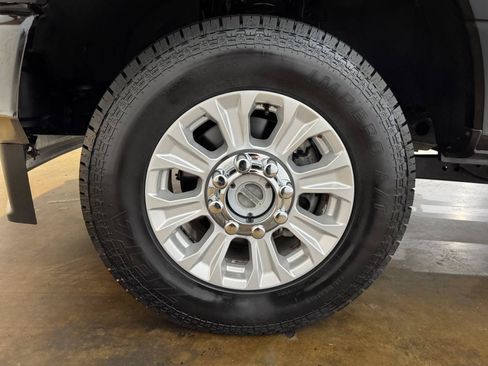 Used 2020 Ford F250 XL w/ STX Appearance Package AWD/4WD image 52