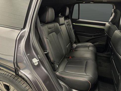 Used 2025 Jeep Wagoneer S Launch Edition image 34