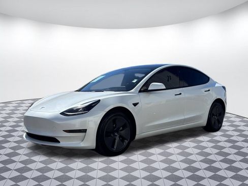 Used 2022 Tesla Model 3 Long Range AWD/4WD image 3