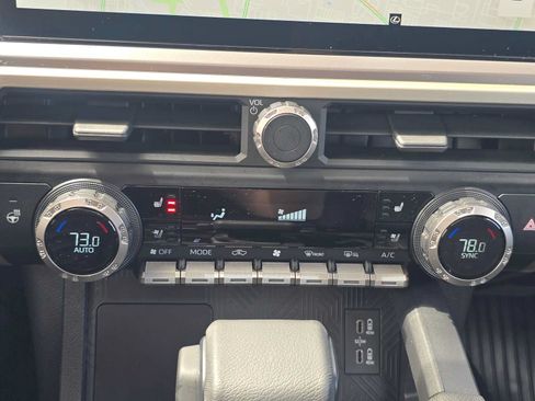 Used 2024 Toyota Tacoma TRD Sport w/ TRD Sport Premium Package AWD/4WD image 30
