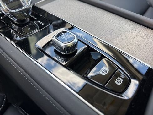 New 2026 Volvo XC90 B6 Ultra w/ Lounge Package image 20