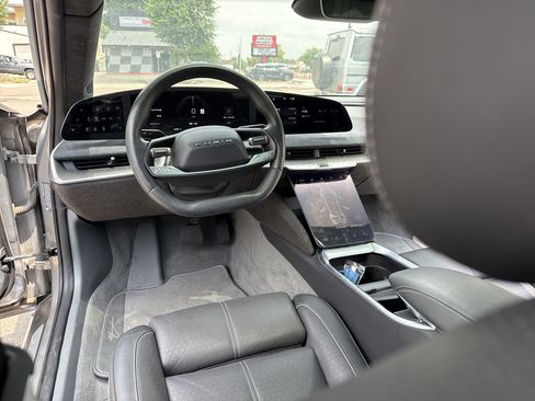 Used 2022 Lucid Air Grand Touring AWD/4WD image 16